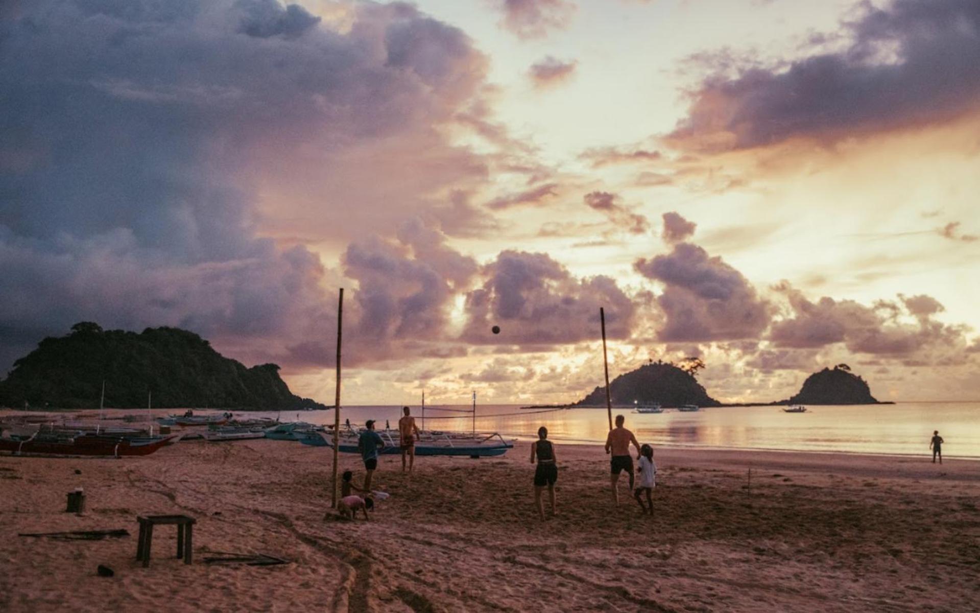 Mad Monkey Hostel Nacpan Beach (Adults Only) El Nido Bagian luar foto