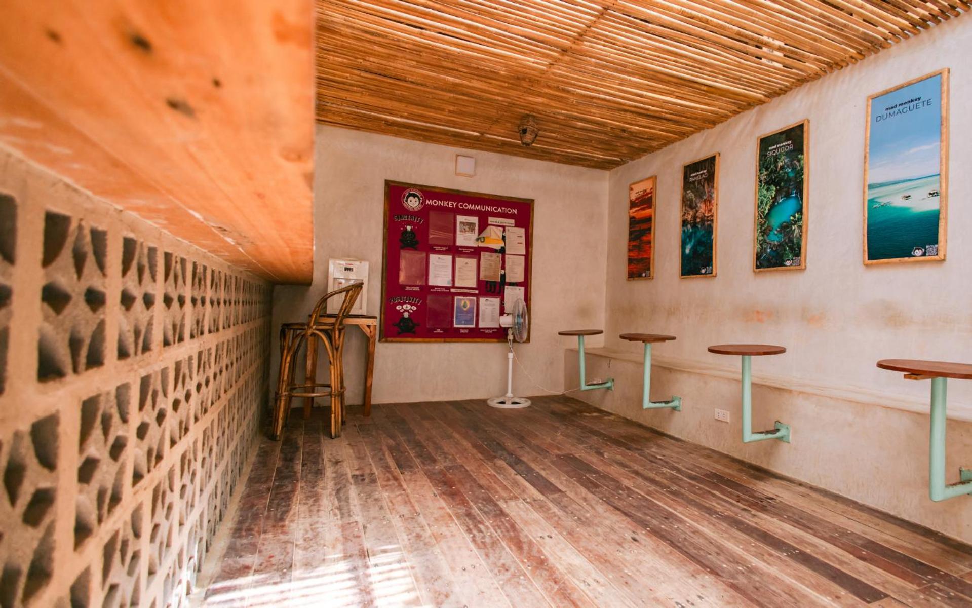 Mad Monkey Hostel Nacpan Beach (Adults Only) El Nido Bagian luar foto