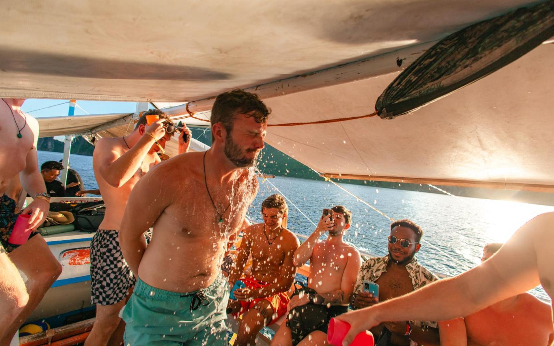 Mad Monkey Hostel Nacpan Beach (Adults Only) El Nido Bagian luar foto