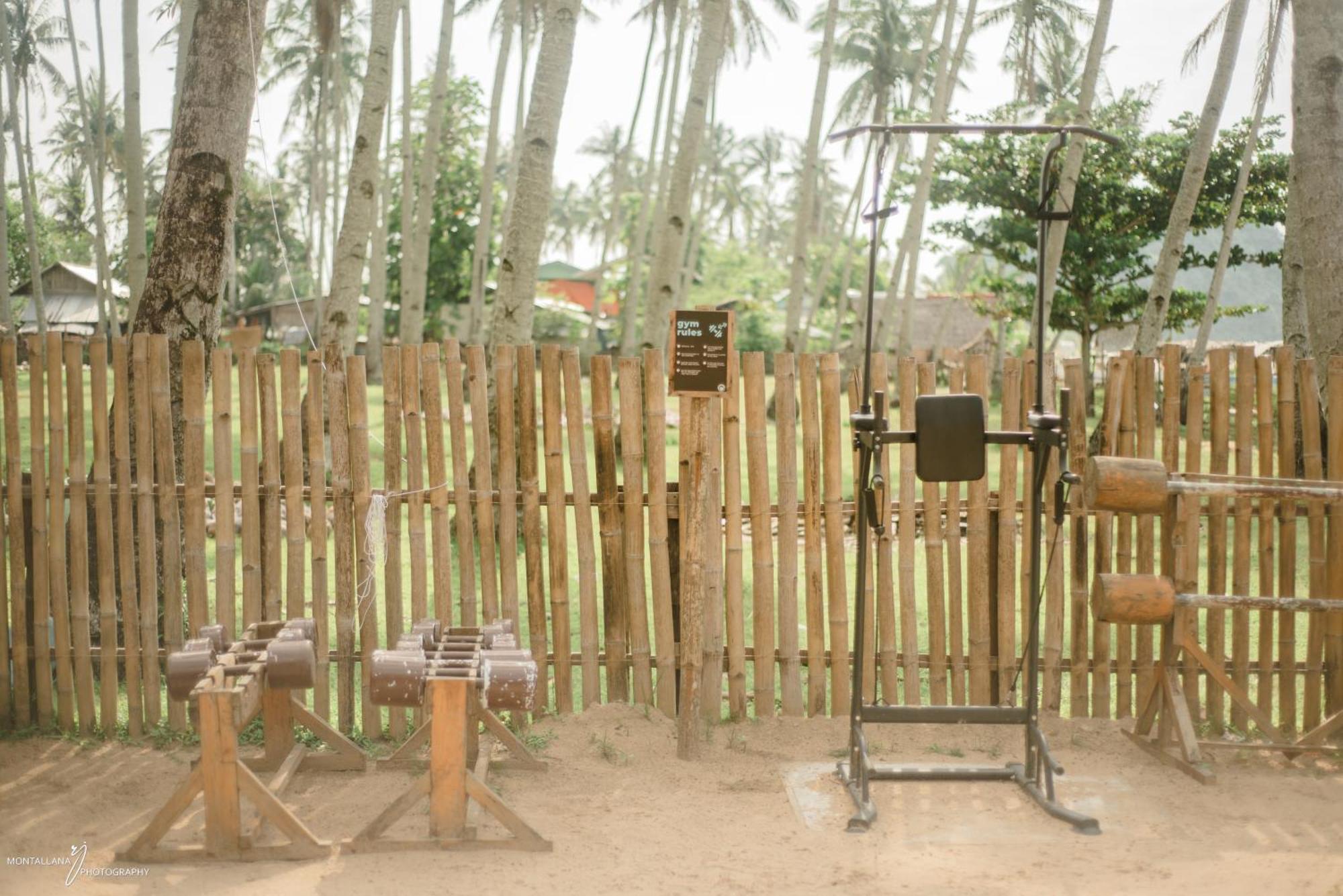 Mad Monkey Hostel Nacpan Beach (Adults Only) El Nido Bagian luar foto